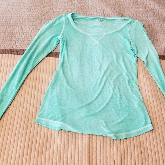 Teal long sleeve - Picture 1 of 2